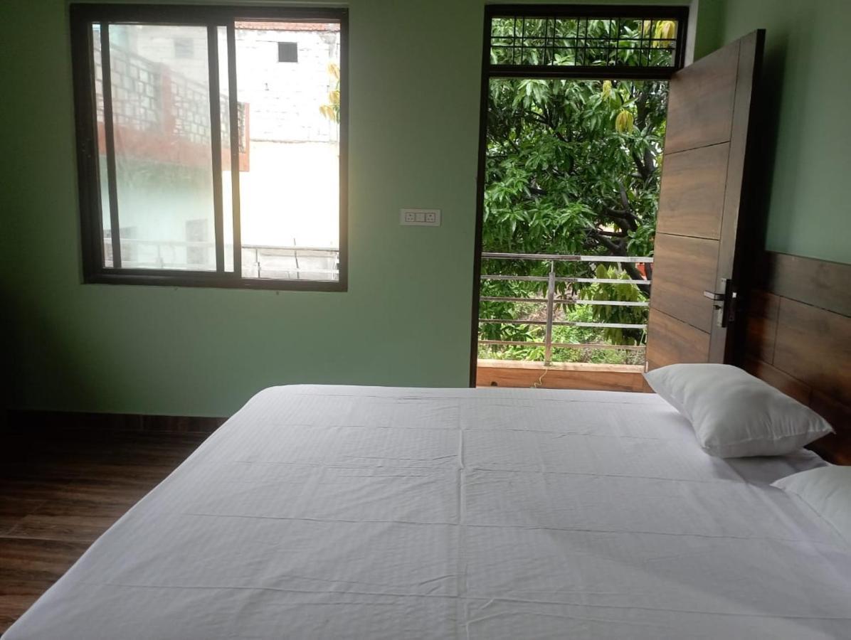 Crescent Moon Homestay Rishikesh Exterior photo